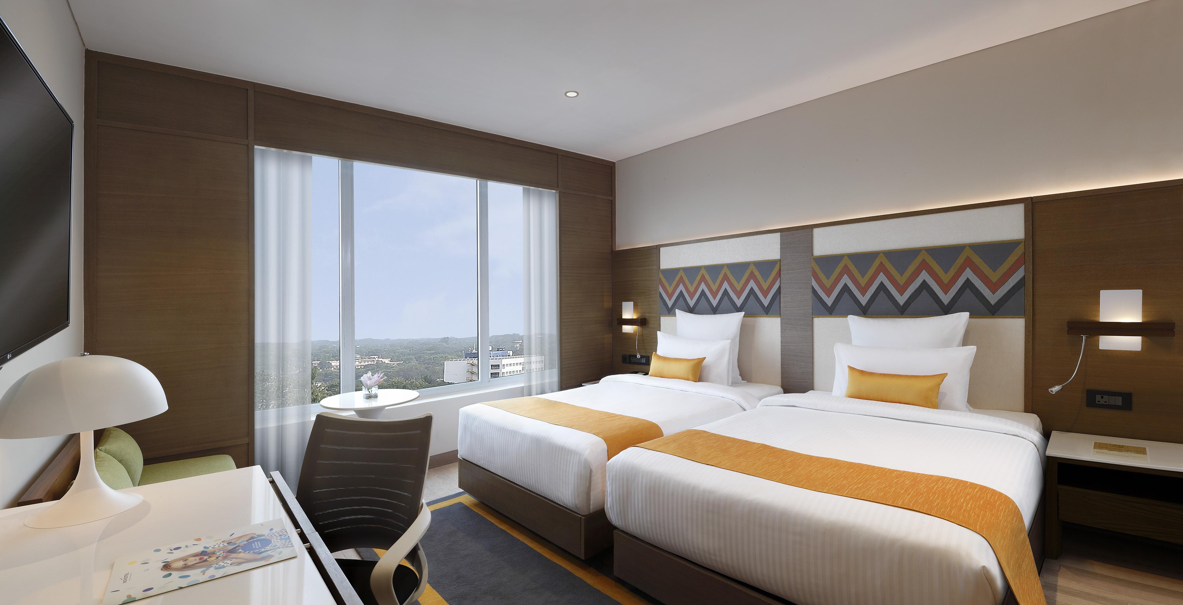 Novotel Guwahati Gs Road Extérieur photo