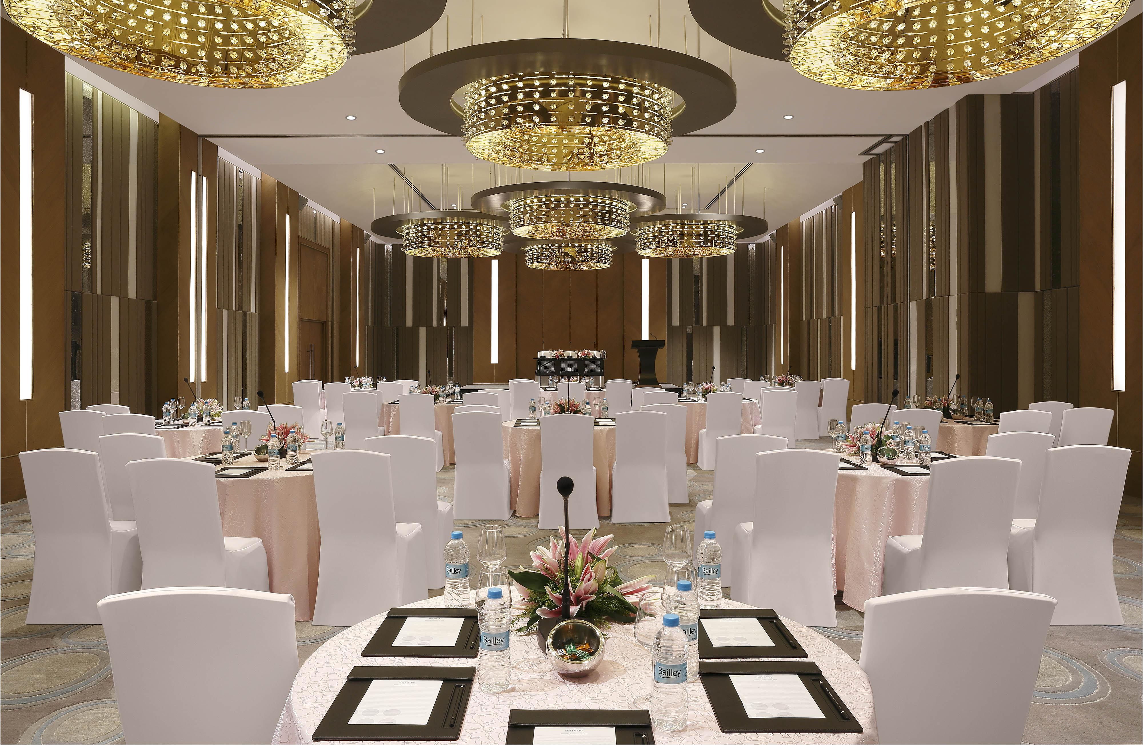 Novotel Guwahati Gs Road Extérieur photo