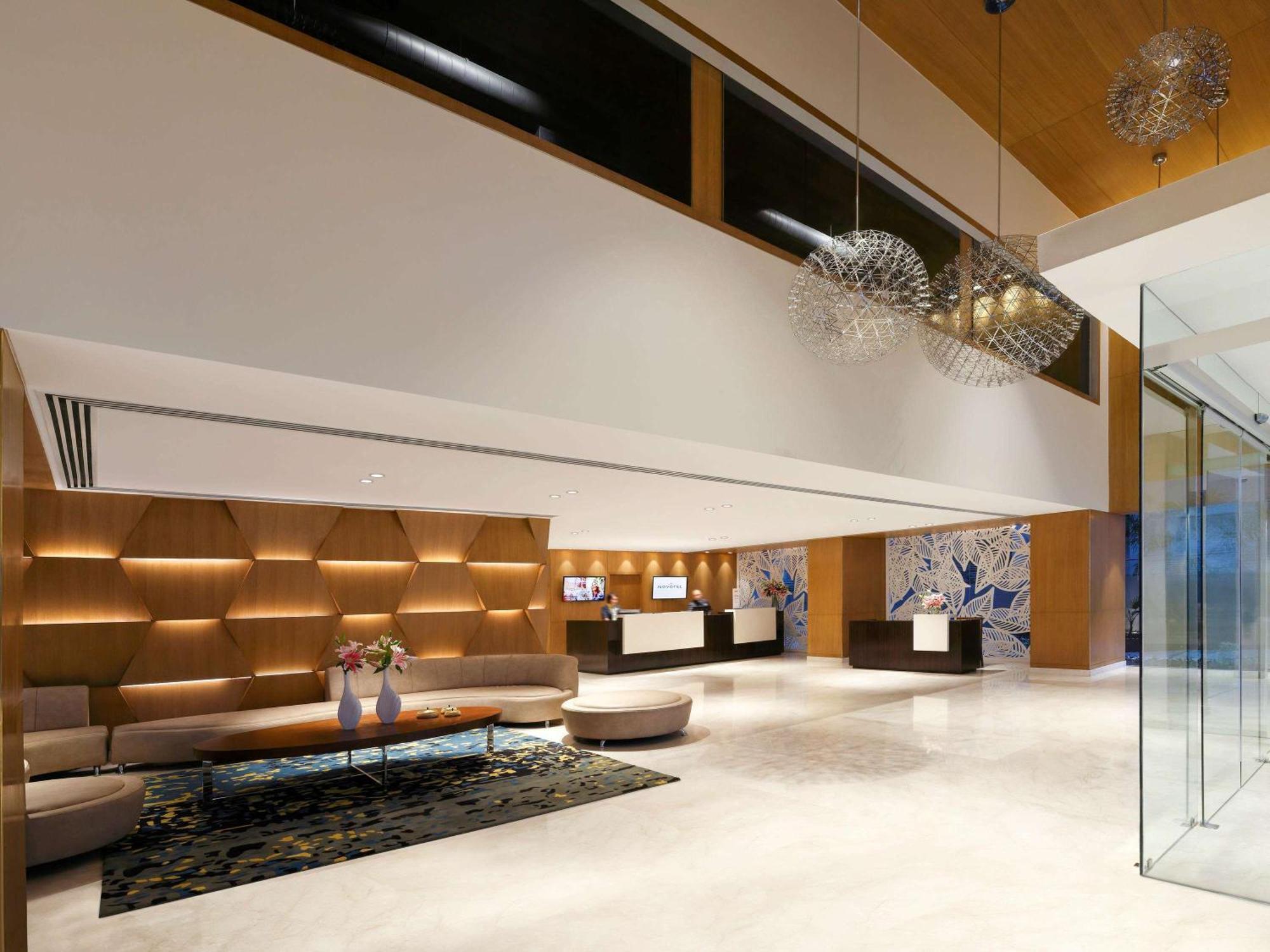 Novotel Guwahati Gs Road Extérieur photo