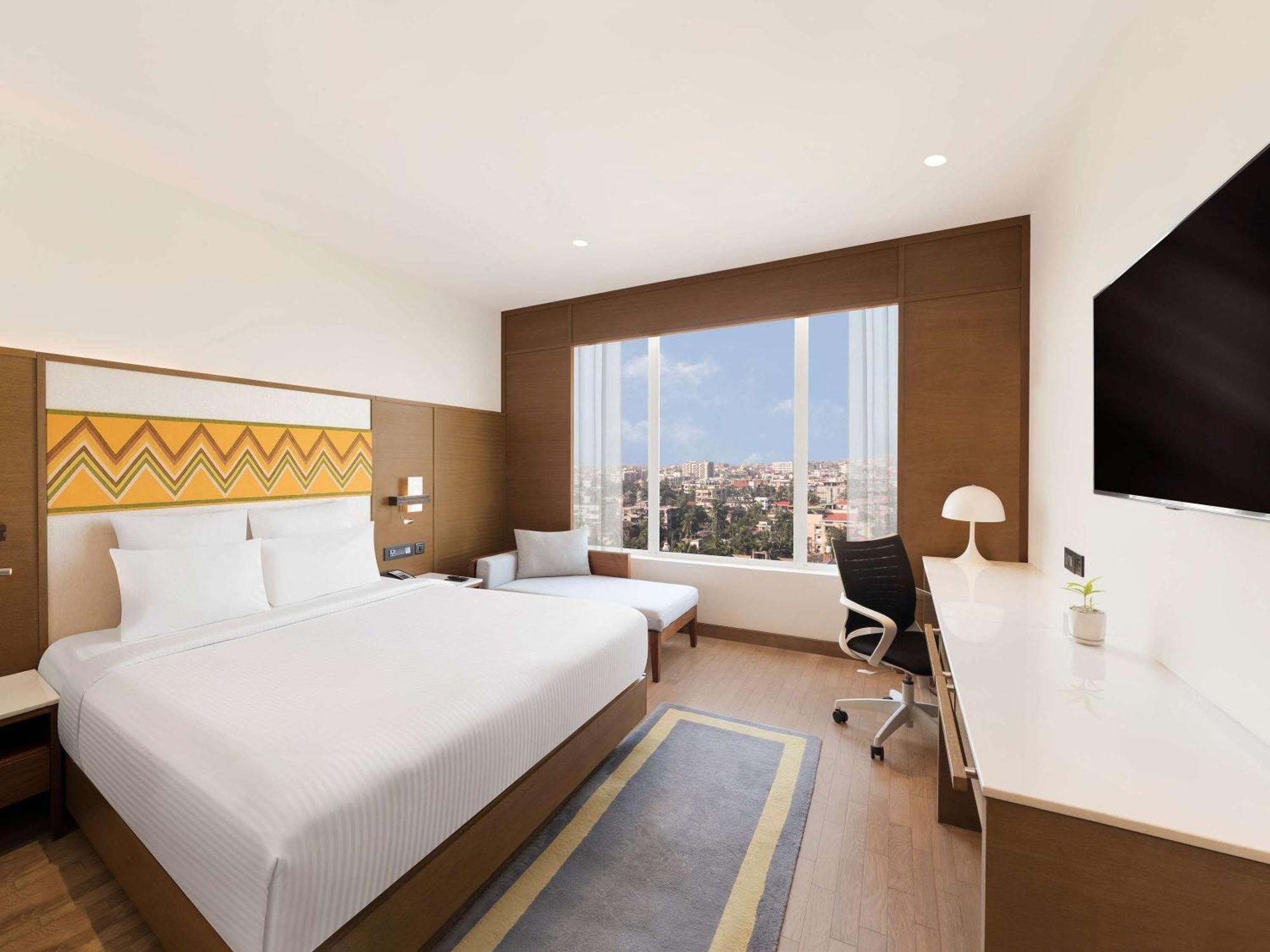 Novotel Guwahati Gs Road Extérieur photo
