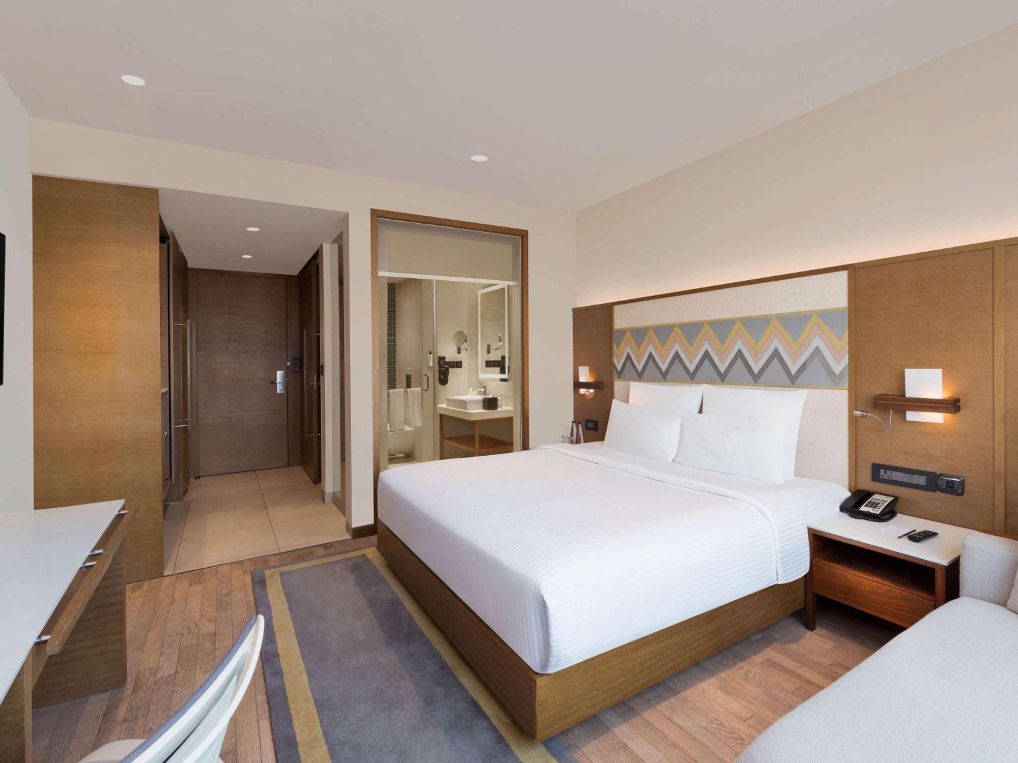 Novotel Guwahati Gs Road Extérieur photo