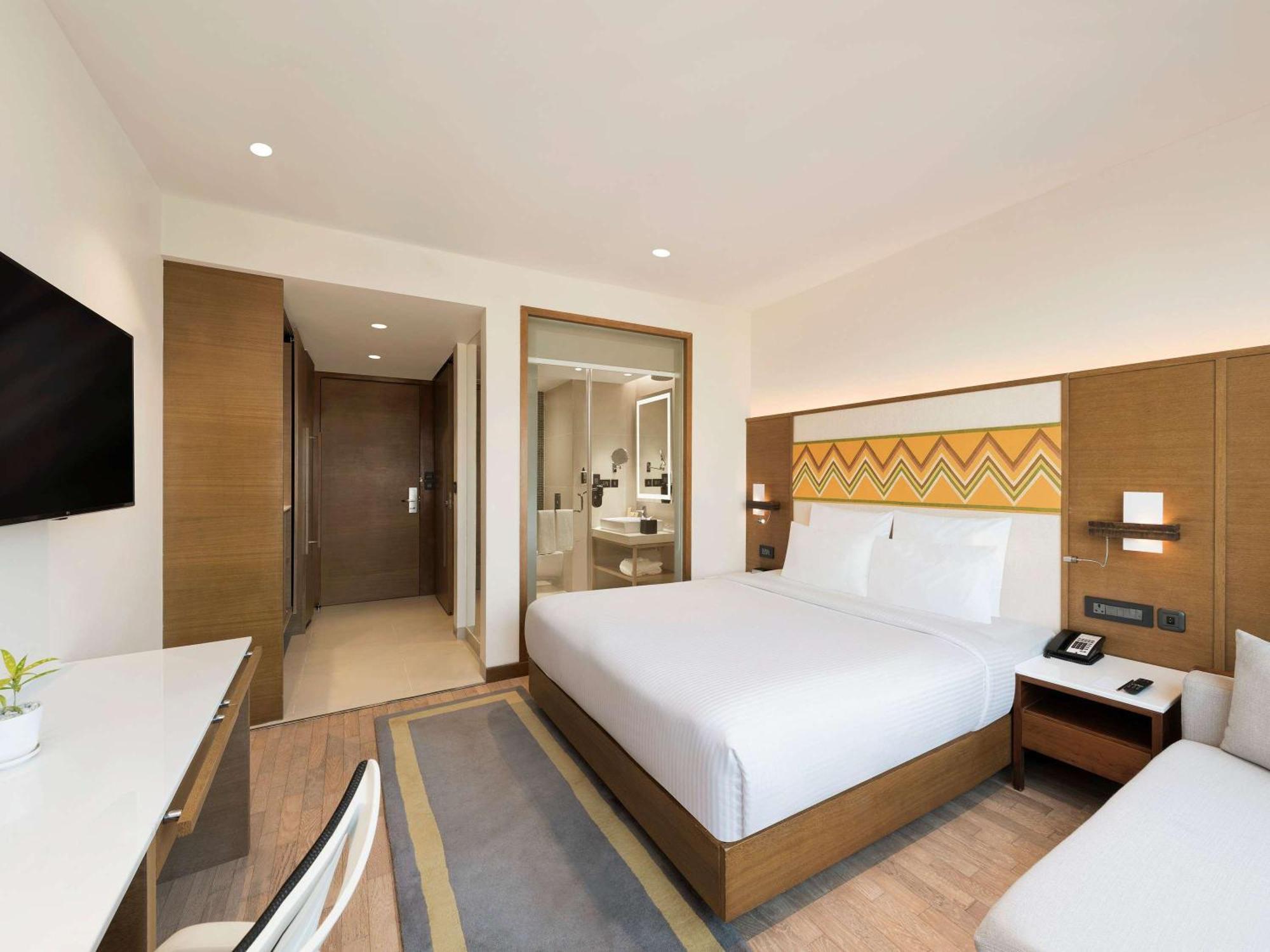 Novotel Guwahati Gs Road Extérieur photo