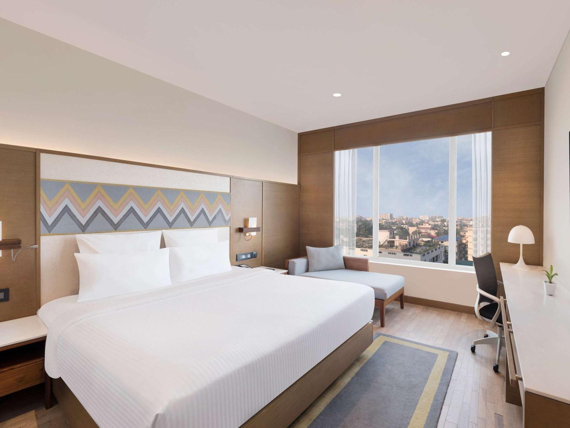 Novotel Guwahati Gs Road Extérieur photo