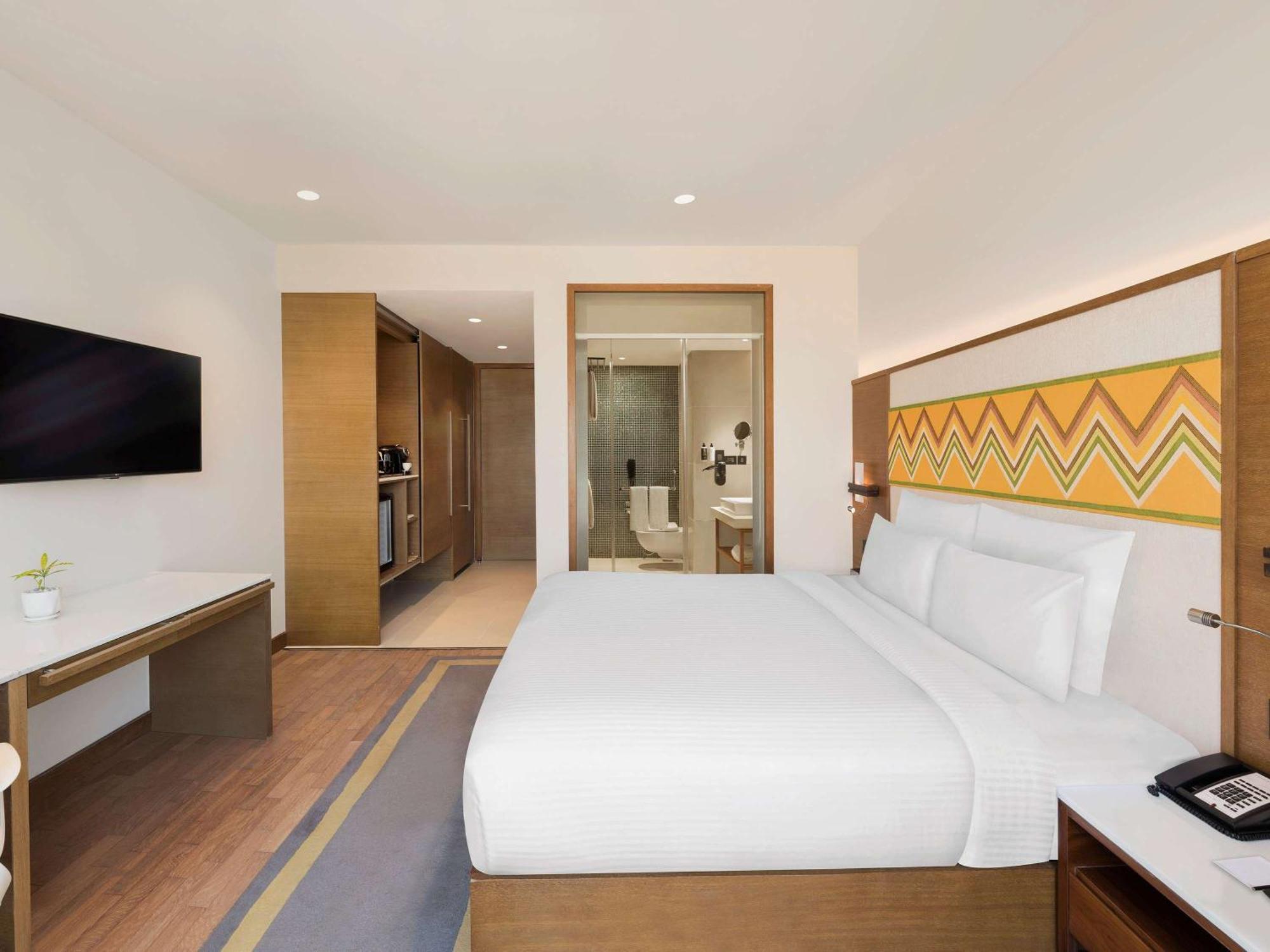 Novotel Guwahati Gs Road Extérieur photo